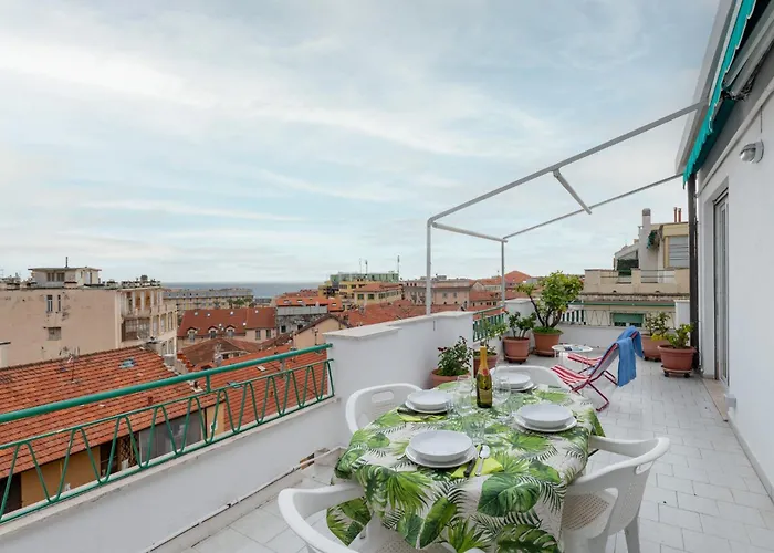 Guesthost - Penthouse With Terrace Apartman San Remo